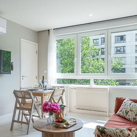 De Montescal - Hot Tub And Ac Cosy Apartment A Prime Location 40M2 Paris Eksteriør bilde