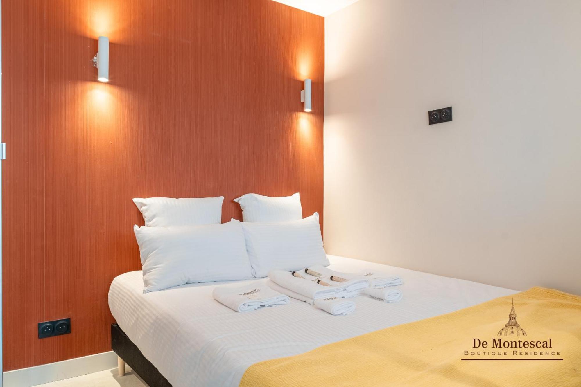 De Montescal - Hot Tub And Ac Cosy Apartment A Prime Location 40M2 Paris Eksteriør bilde