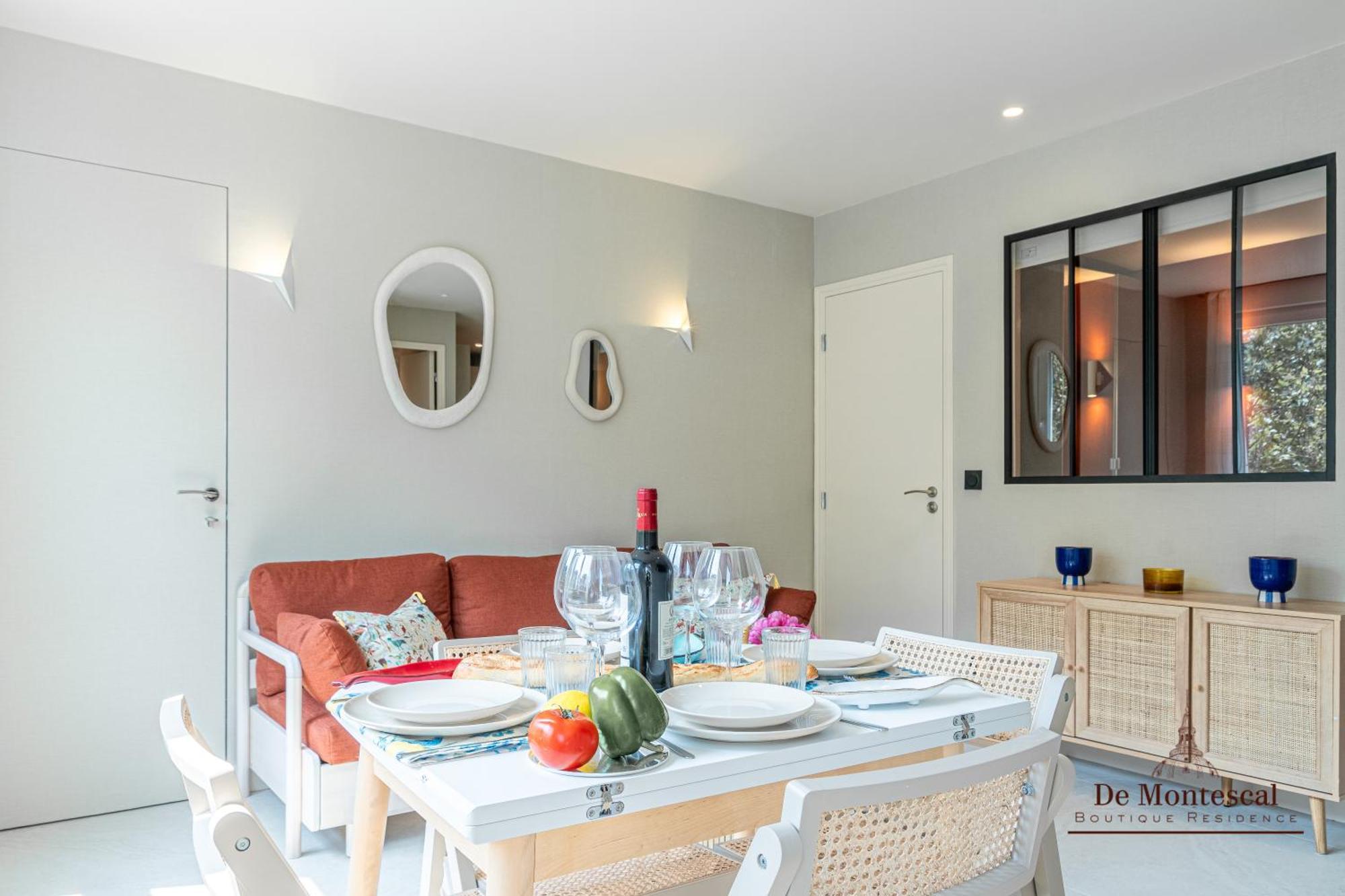 De Montescal - Hot Tub And Ac Cosy Apartment A Prime Location 40M2 Paris Eksteriør bilde