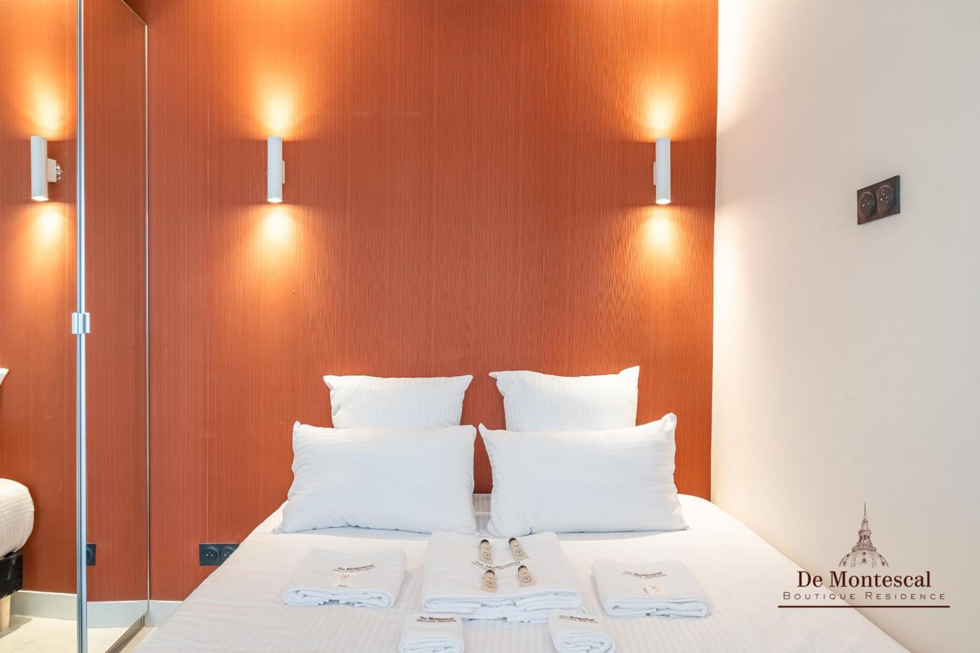 De Montescal - Hot Tub And Ac Cosy Apartment A Prime Location 40M2 Paris Eksteriør bilde