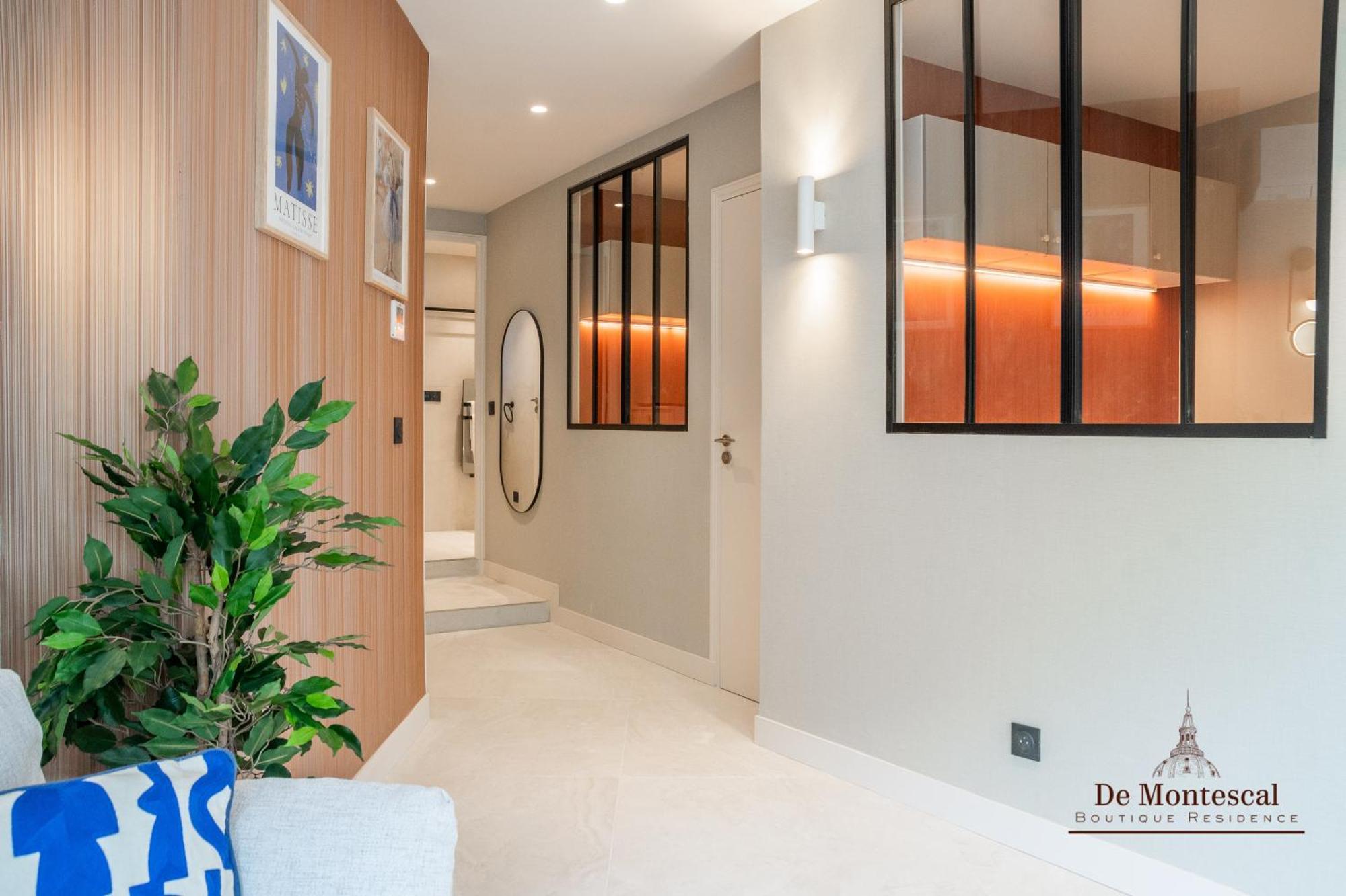 De Montescal - Hot Tub And Ac Cosy Apartment A Prime Location 40M2 Paris Eksteriør bilde
