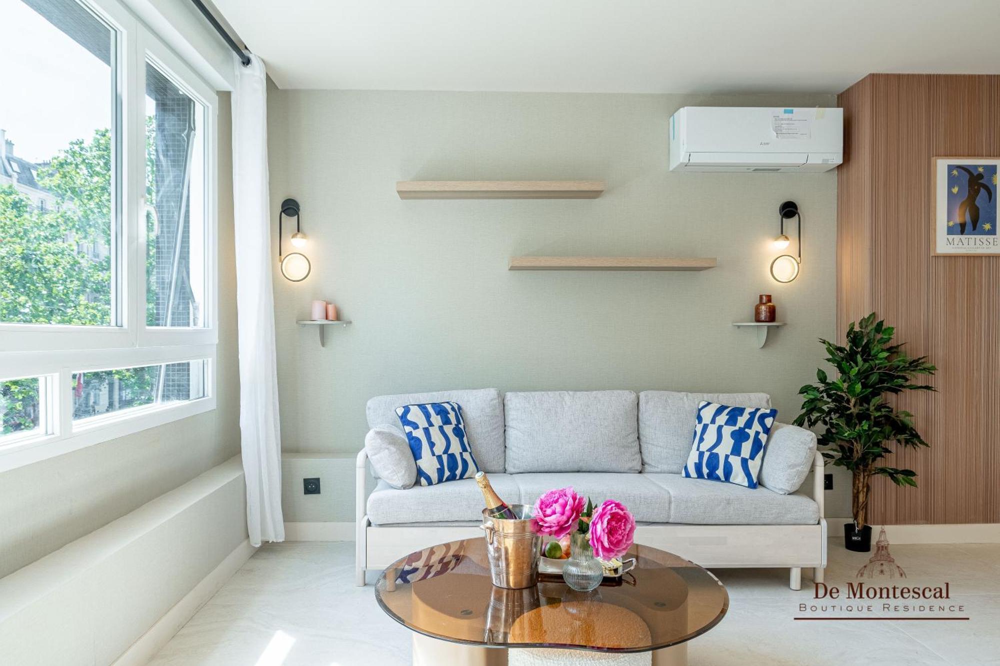 De Montescal - Hot Tub And Ac Cosy Apartment A Prime Location 40M2 Paris Eksteriør bilde