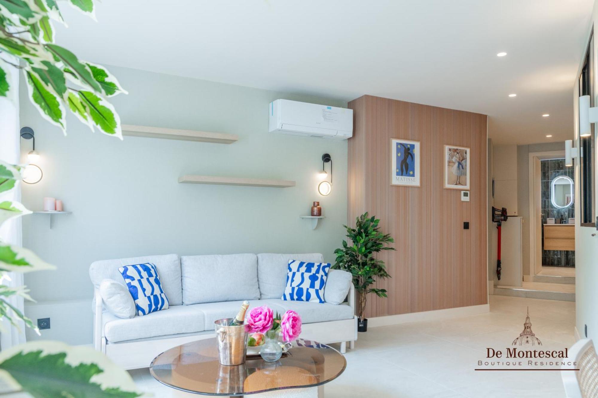 De Montescal - Hot Tub And Ac Cosy Apartment A Prime Location 40M2 Paris Eksteriør bilde
