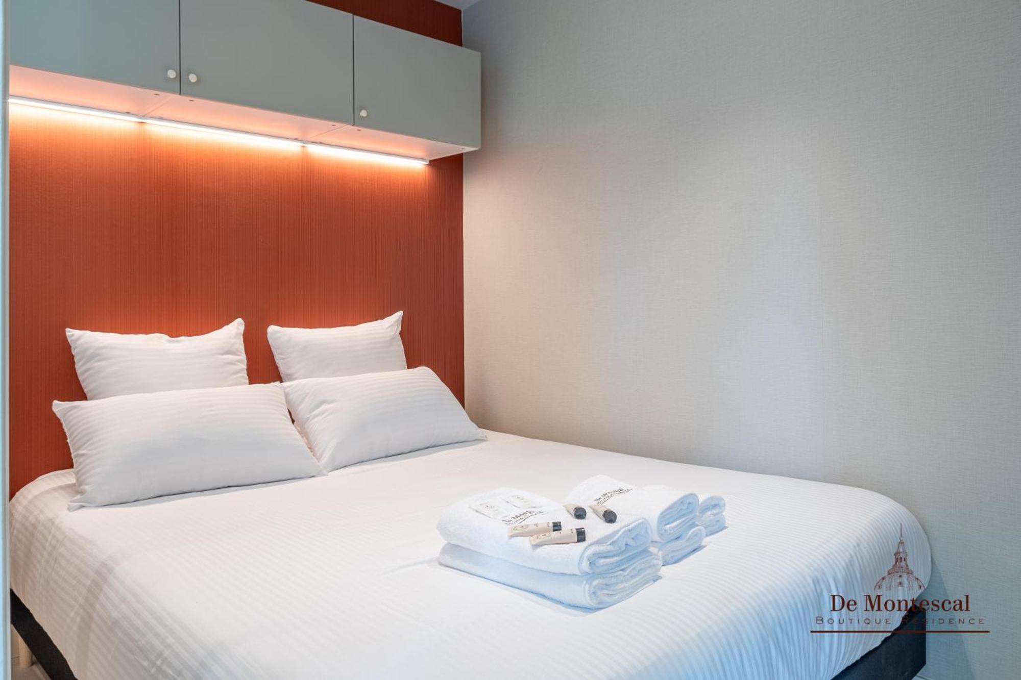 De Montescal - Hot Tub And Ac Cosy Apartment A Prime Location 40M2 Paris Eksteriør bilde