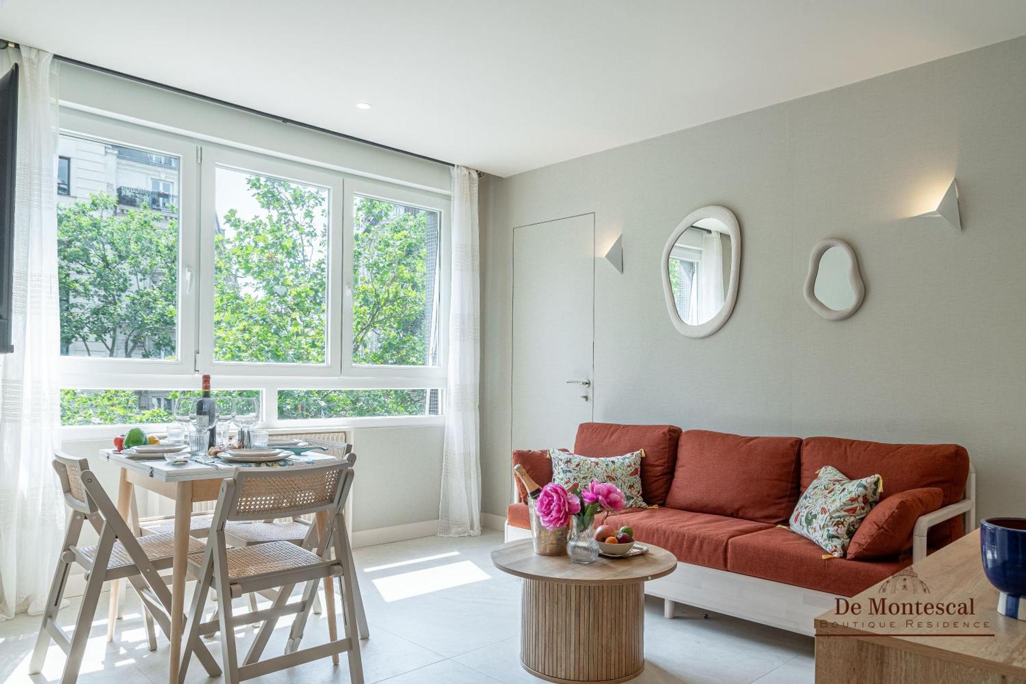 De Montescal - Hot Tub And Ac Cosy Apartment A Prime Location 40M2 Paris Eksteriør bilde