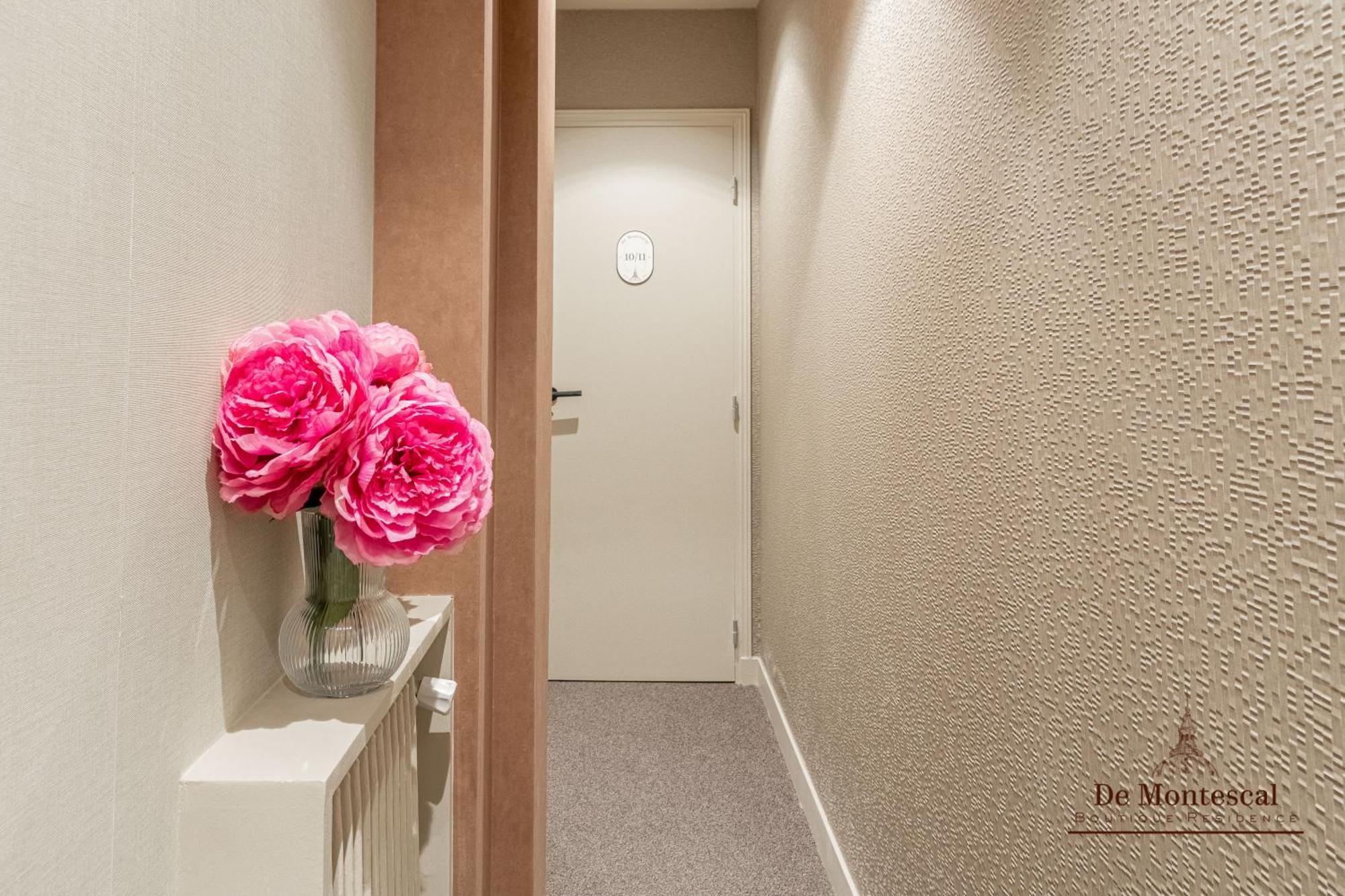 De Montescal - Hot Tub And Ac Cosy Apartment A Prime Location 40M2 Paris Eksteriør bilde