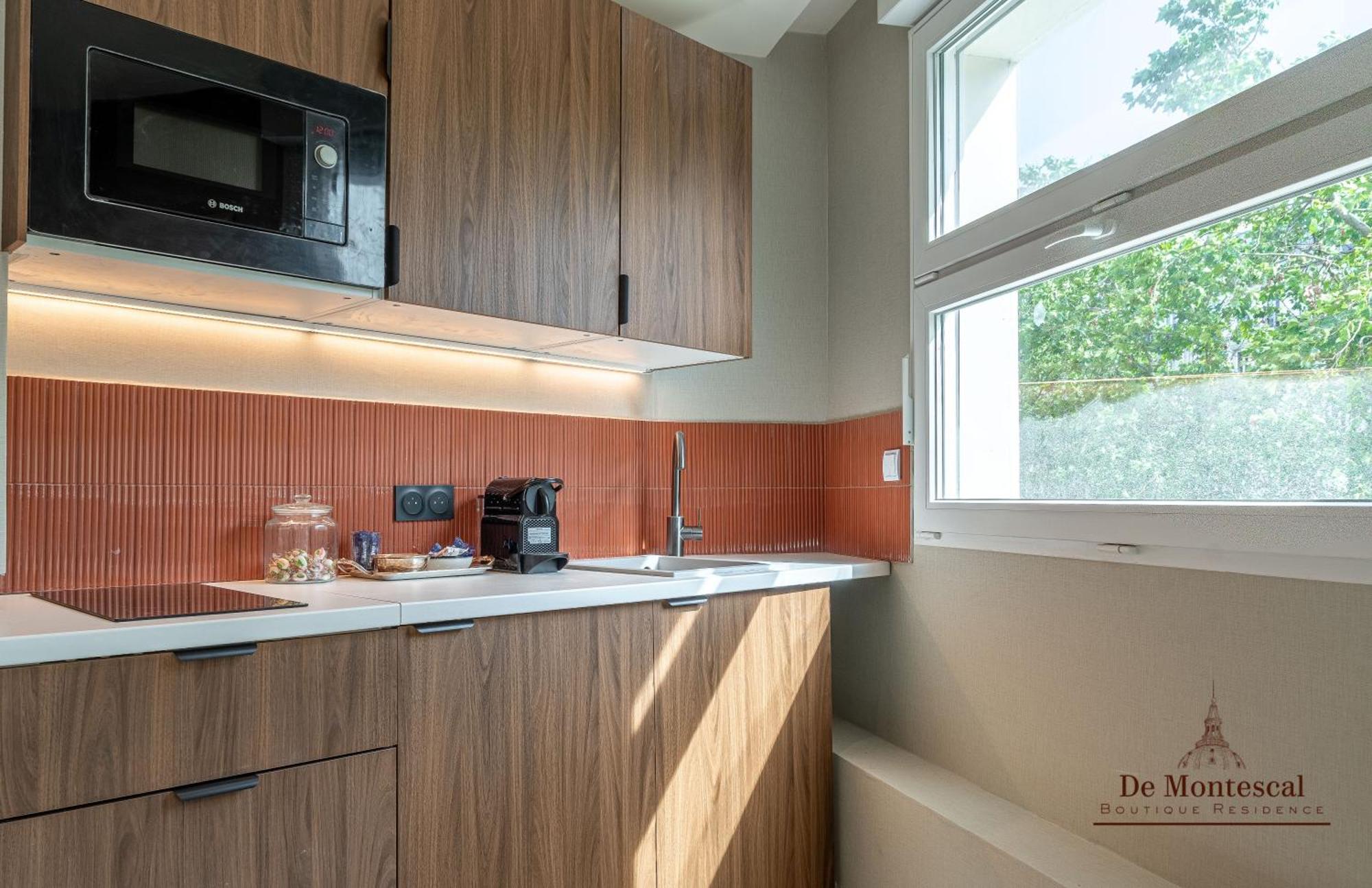 De Montescal - Hot Tub And Ac Cosy Apartment A Prime Location 40M2 Paris Eksteriør bilde